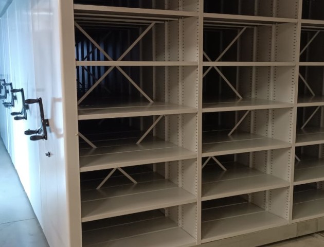 мобильные стеллажи для склада