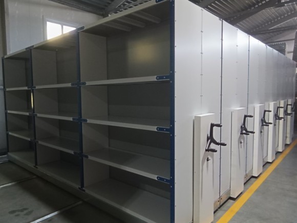 Задняя стенка в стеллаже